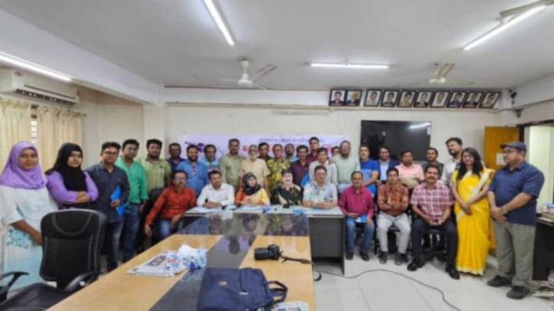 নারায়ণগঞ্জের ৩৫ সাংবাদিক পেলেন পিআইবি’র সার্টিফিকেট